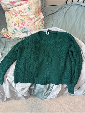 Mudd Forest Green Cable Knit Crewneck Sweater